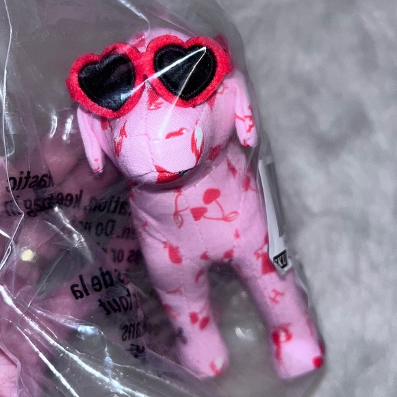 Victoria’s Secret Pink 2025 Valentine’s Day Limited Edition Mini Dog Brand New - Picture 9 of 9